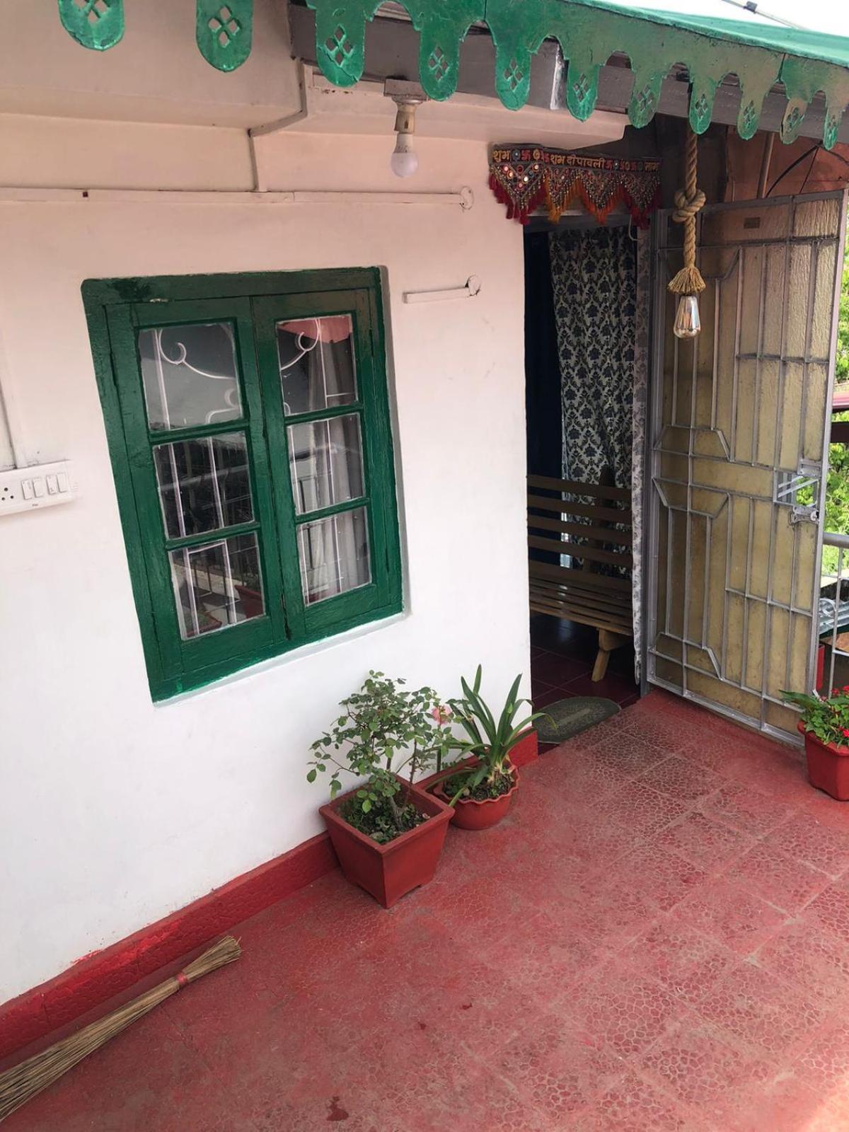 Jindal Home Stay Mussoorie Exteriör bild
